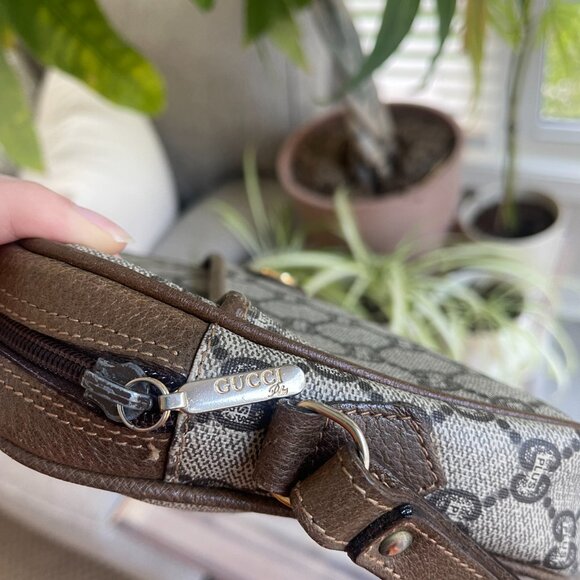 Gucci Plus GG Coated Canvas Wristlet - Picture 9 of 16